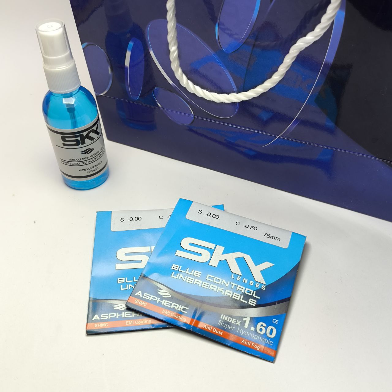 عدسی نشکن بلوکنترل 1.6 اسکای SKY به همراه اسپری مخصوص