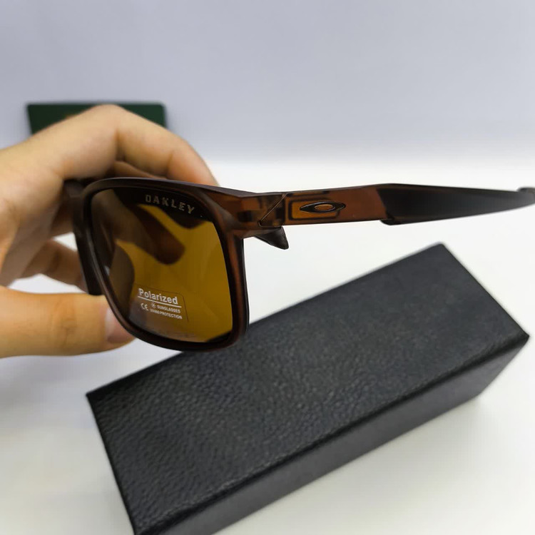 عینک آفتابی اسپرت ورزشی اکلی Oakley مدل 25673 بیس دار UV400