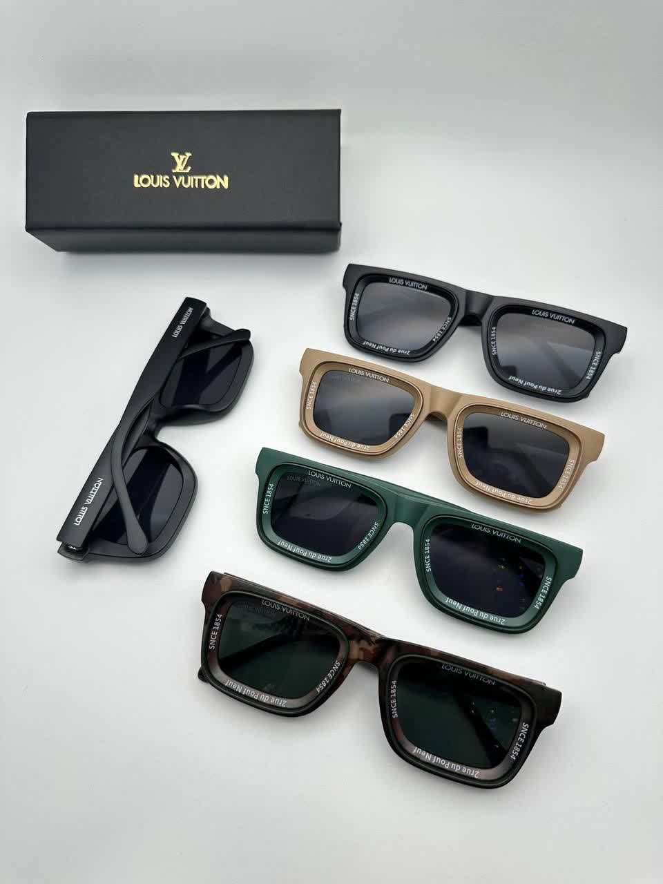 عینک آفتابی لویی ویتون Louis Vuitton مدل 7782 کائوچو uv400 فانتزی فشن فریم مربعی